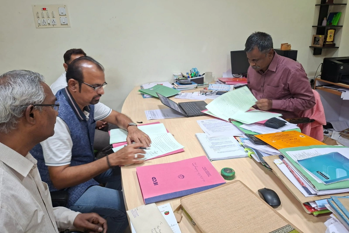 Staff at a film academy in Chennai discuss the Bharathidasan University diploma in film technology course in Tamil Nadu.